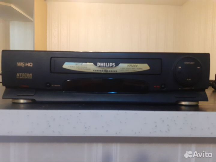 Видеомагнитофон philips бу