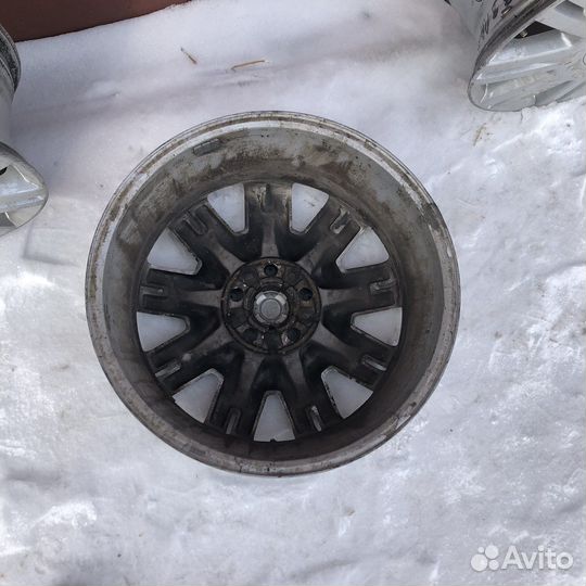 Комплект литых дисков оригинал