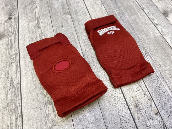 Защита локтя Reyvel красная