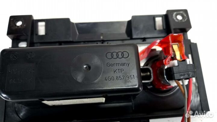 Пепельница передняя Audi a6 c7 Quattro