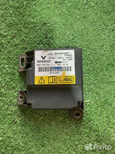 Блок управления airbag Renault Logan