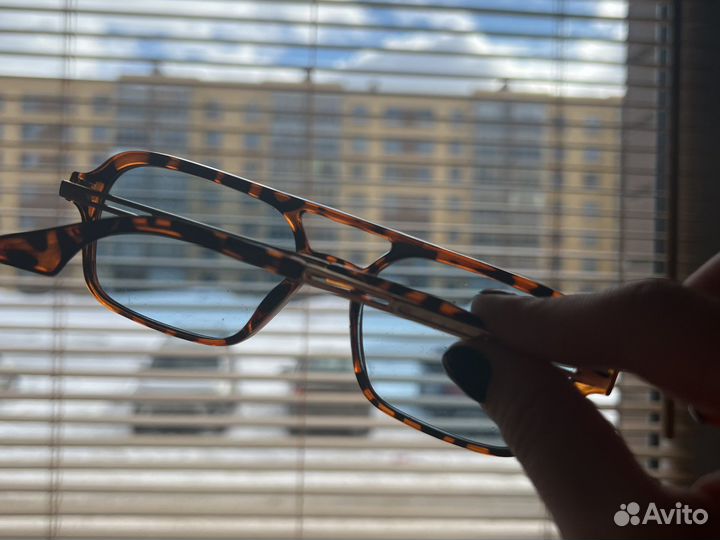 Солнцезащитные очки женские pull&bear