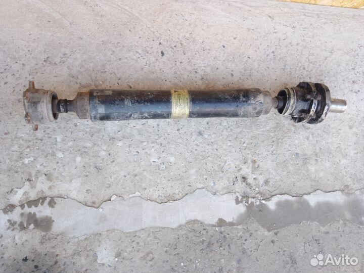 Продам карданный вал задний