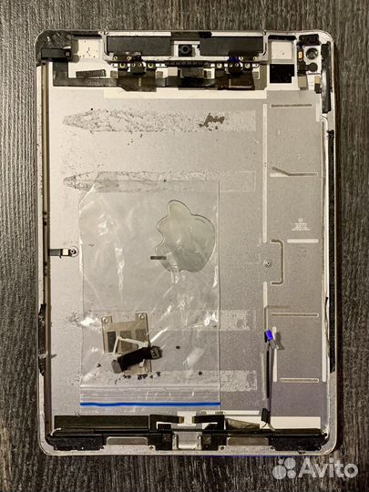 Оригинальные запчасти iPad Pro 9.7 A1674