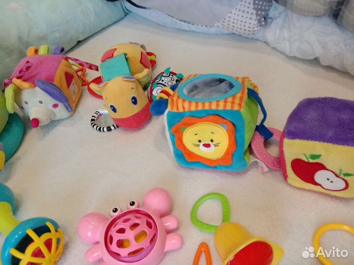Игрушки пакетом Развивающий коврик