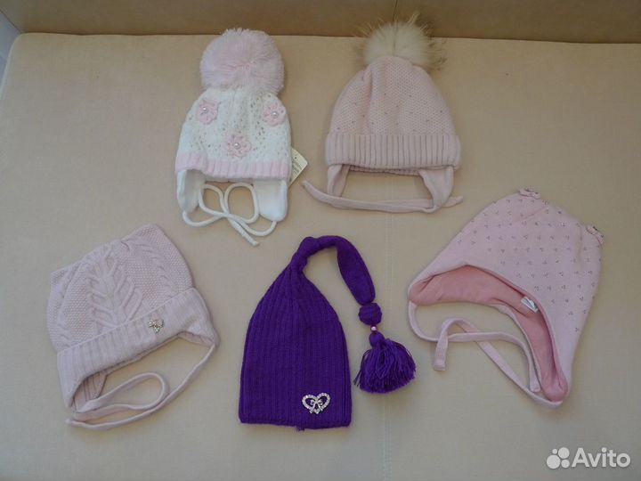 Шапочки для девочки осень / зима на 3-4 г