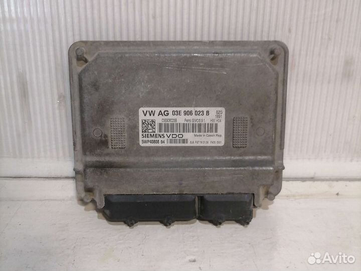 Блок управления двигателем Skoda Fabia