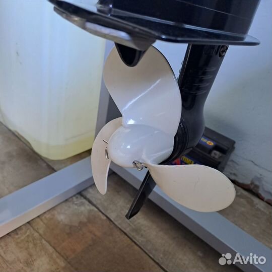 Лодочный мотор