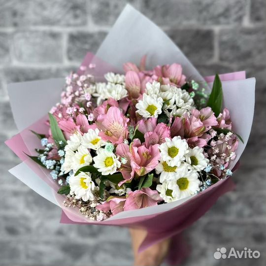 Альстромерия и хризантема сборный букет