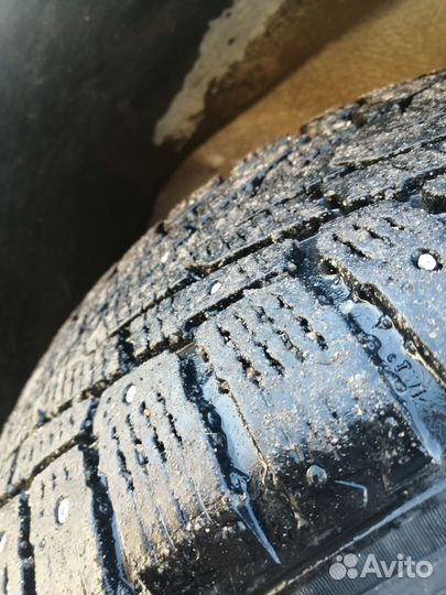 Nokian Tyres Hakkapeliitta 7 SUV 235/65 R17