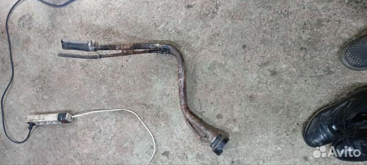 Ford focus 1 горловина топливного бака