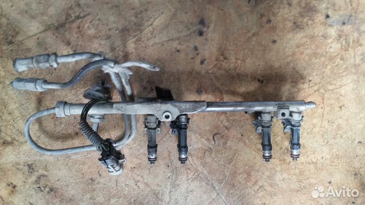 Топливная рампа в сборе на Ваз