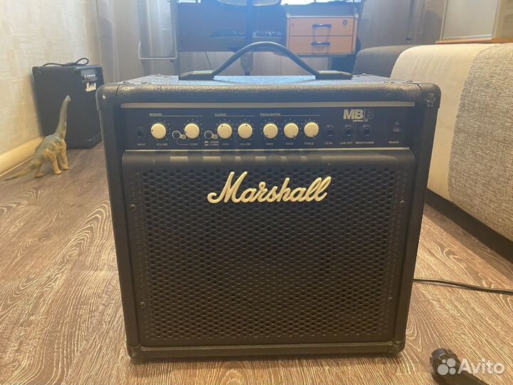 Басовый комбоусилитель marshall mbb series 15