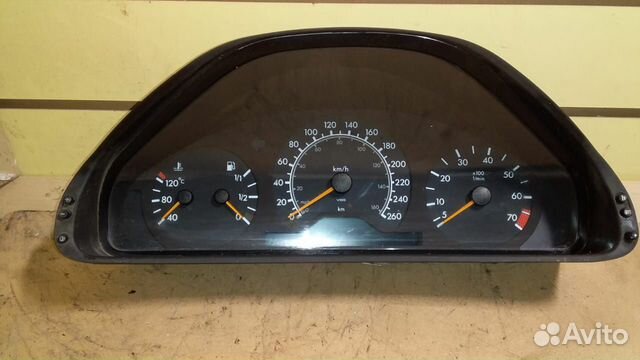 Щиток приборов MB E210 3.2Бенз АКПП 1995-2003