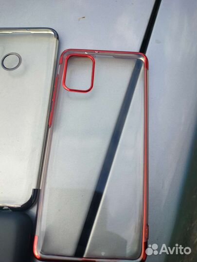 Чехлы на телефон