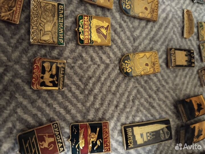 Значки гербы городов