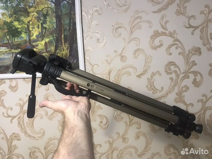 Штатив для фотоаппарата