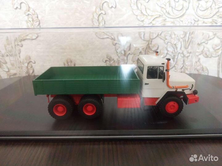 Мagirus 290 D26L 1:43.модели магирус в СССР