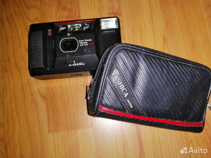 Пленочный фотоаппарат Yashica T AF