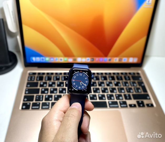 Apple Watch Series 6 40mm отличное состояние