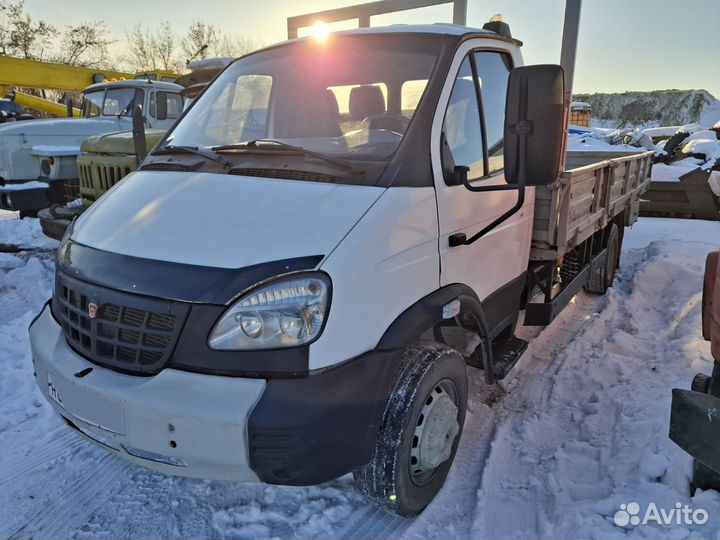 ГАЗ ГАЗель 3302 2.8 МТ, 2012, битый, 700 000 км