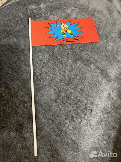 Флажок Макдональдс 15 лет в России 2005