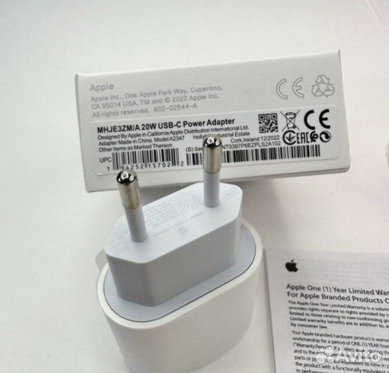 Блок 20 w зарядный apple на iPhone