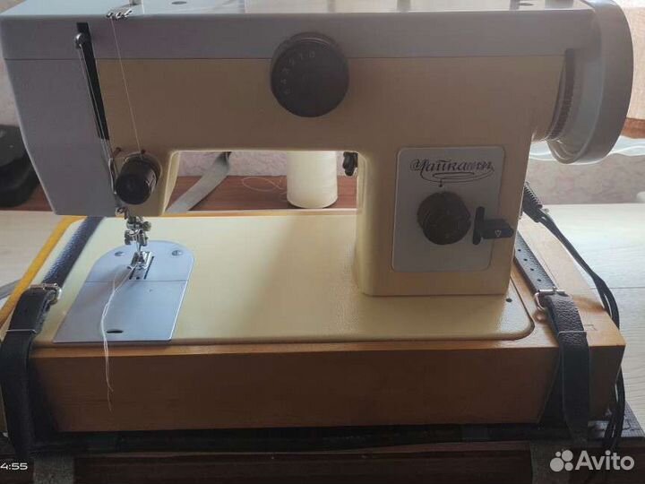 Швейная машина Чайка 134