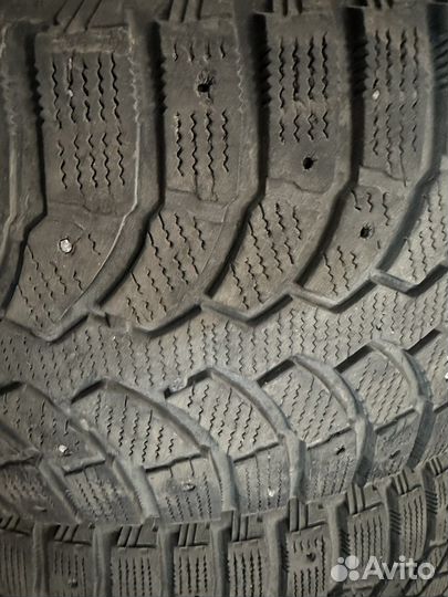 Bridgestone Blizzak Spike-01 265/60 R18 100P
