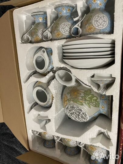 Чайный сервиз на 6 персон новый в коробке