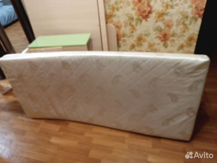 Детская кровать дельфин