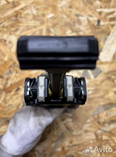 Ограничитель открывания двери передней 92042804 BMW X5 F15 0