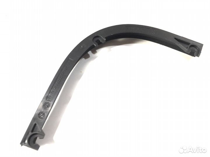 Крепление уплотнителя Audi A6 C6 Avant