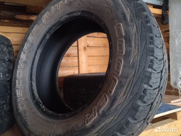 Cooper Discoverer A/T 265/65 R17