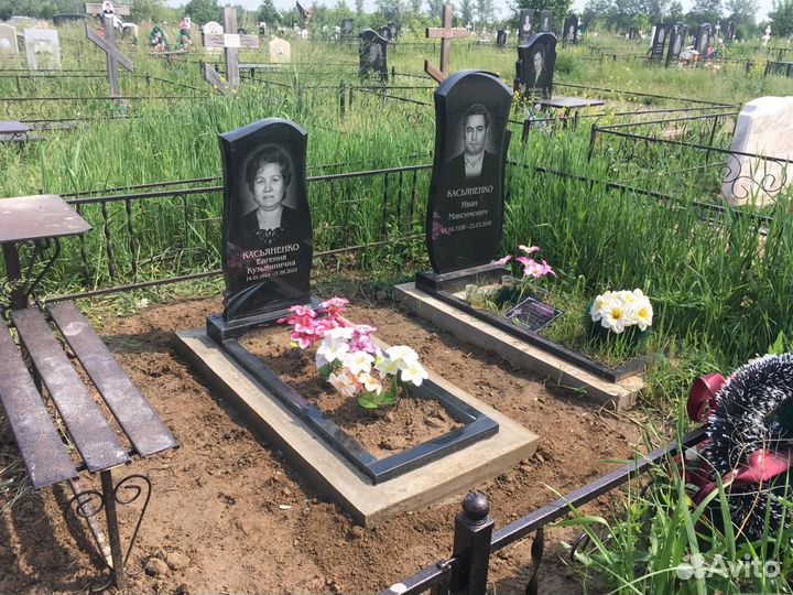 Памятники на могилу Установка