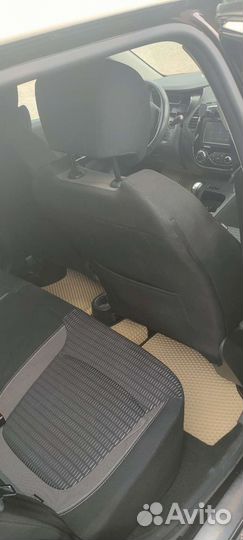 Коврикив RenaultKaptur 2017