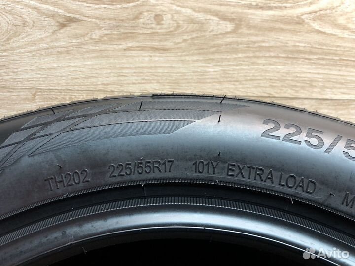 Triangle EffeXSport TH202 225/55 R17 101Y