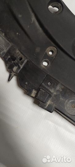 Крепление решетки радиатора Mazda CX-5 KB8A50717