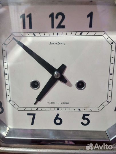 Часы маятниковые Янтарь 1975 год