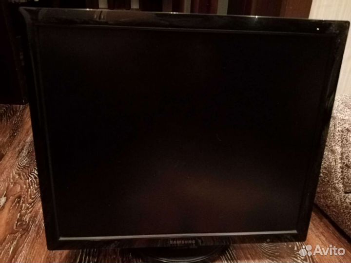 Монитор Samsung 15