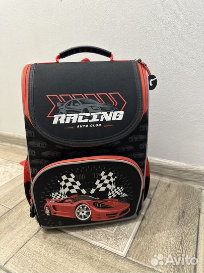 Школьный рюкзак