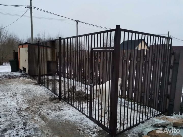 Вольер для собак/ выгульная зона