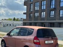 Honda Jazz 1.3 CVT, 2005, 230 000 км, с пробегом, цена 600 000 руб.