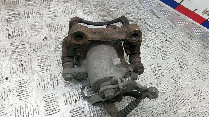 Суппорт задний левый Volkswagen Touran 2003