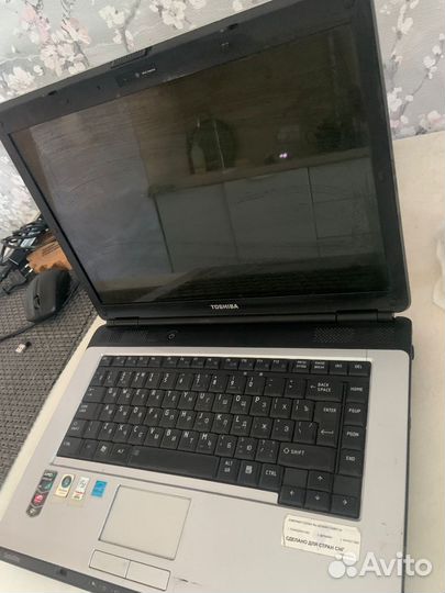 Ноутбук toshiba