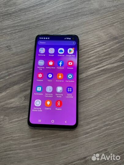 Samsung Galaxy S10e, 6/128 ГБ