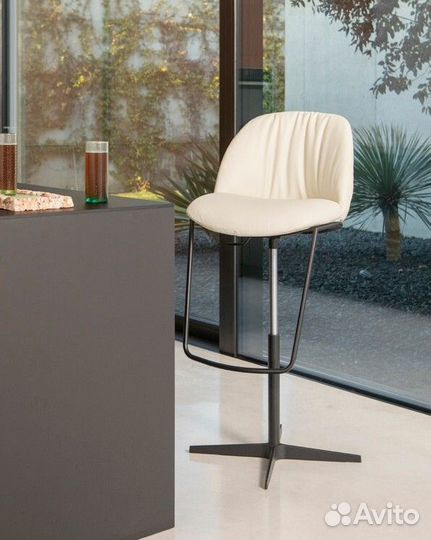 Стул барный Olympia. Tonin Casa. Очень мягкий барн