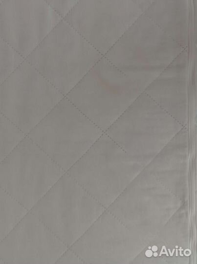 Детская кроватка с маятником