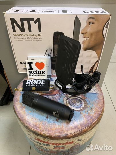 Студийный конденсаторный микрофон Rode NT1