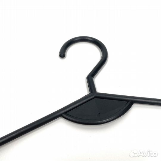 Вешалка для трикотажа черная пластик 410мм